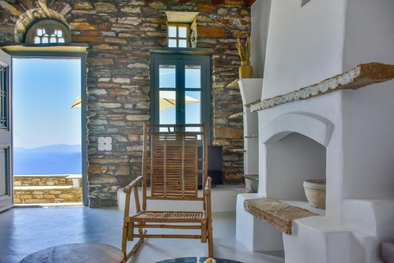 Living Theros Luxury Suites Kardhianí Екстериор снимка