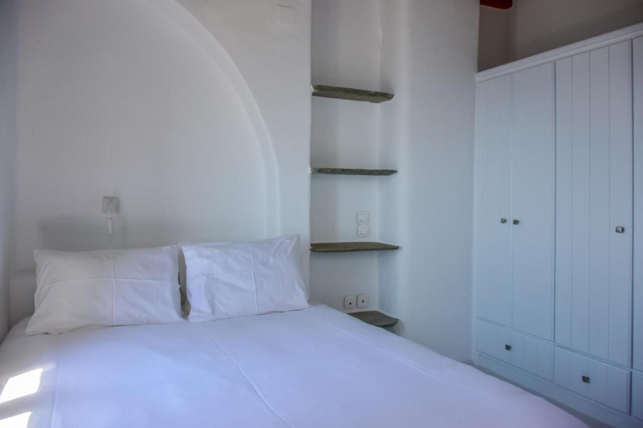 Living Theros Luxury Suites Kardhianí Екстериор снимка