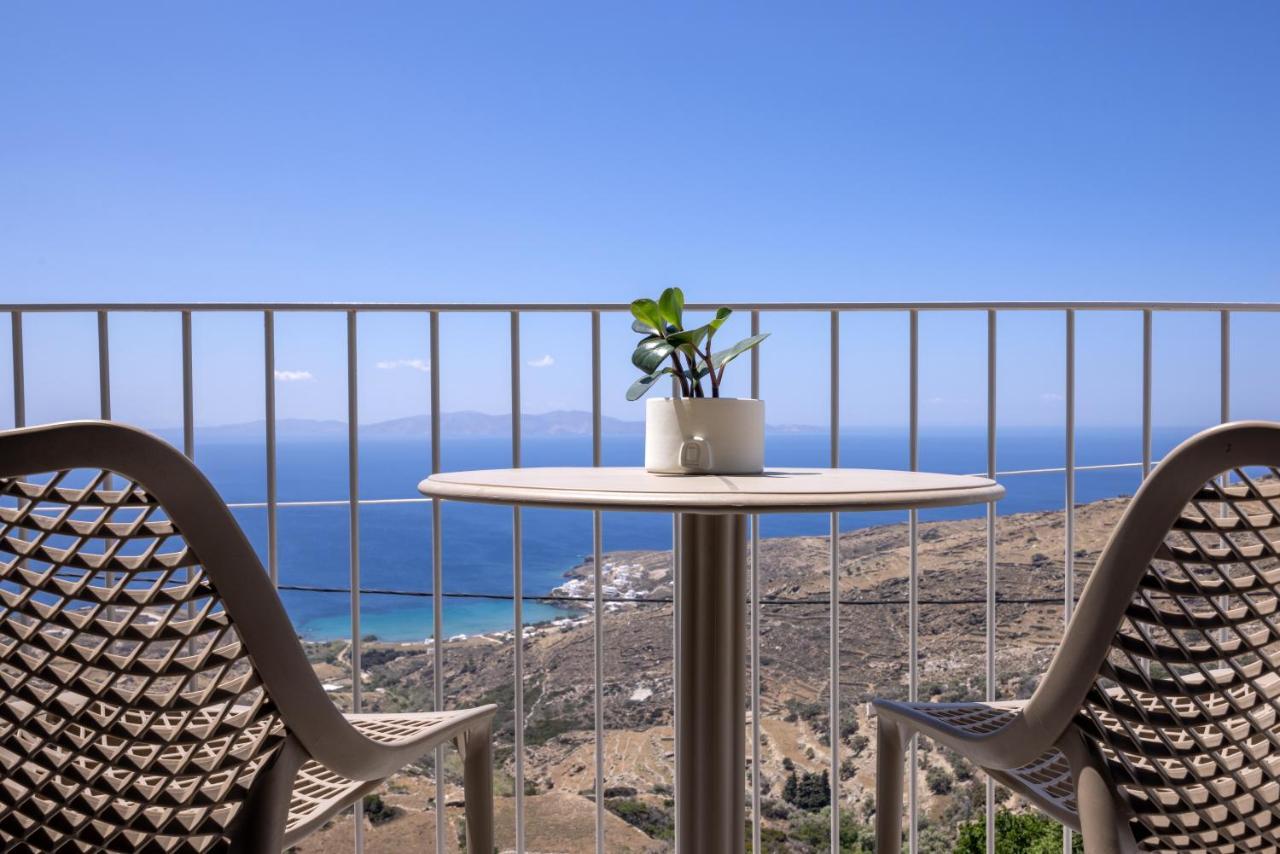 Living Theros Luxury Suites Kardhianí Стая снимка