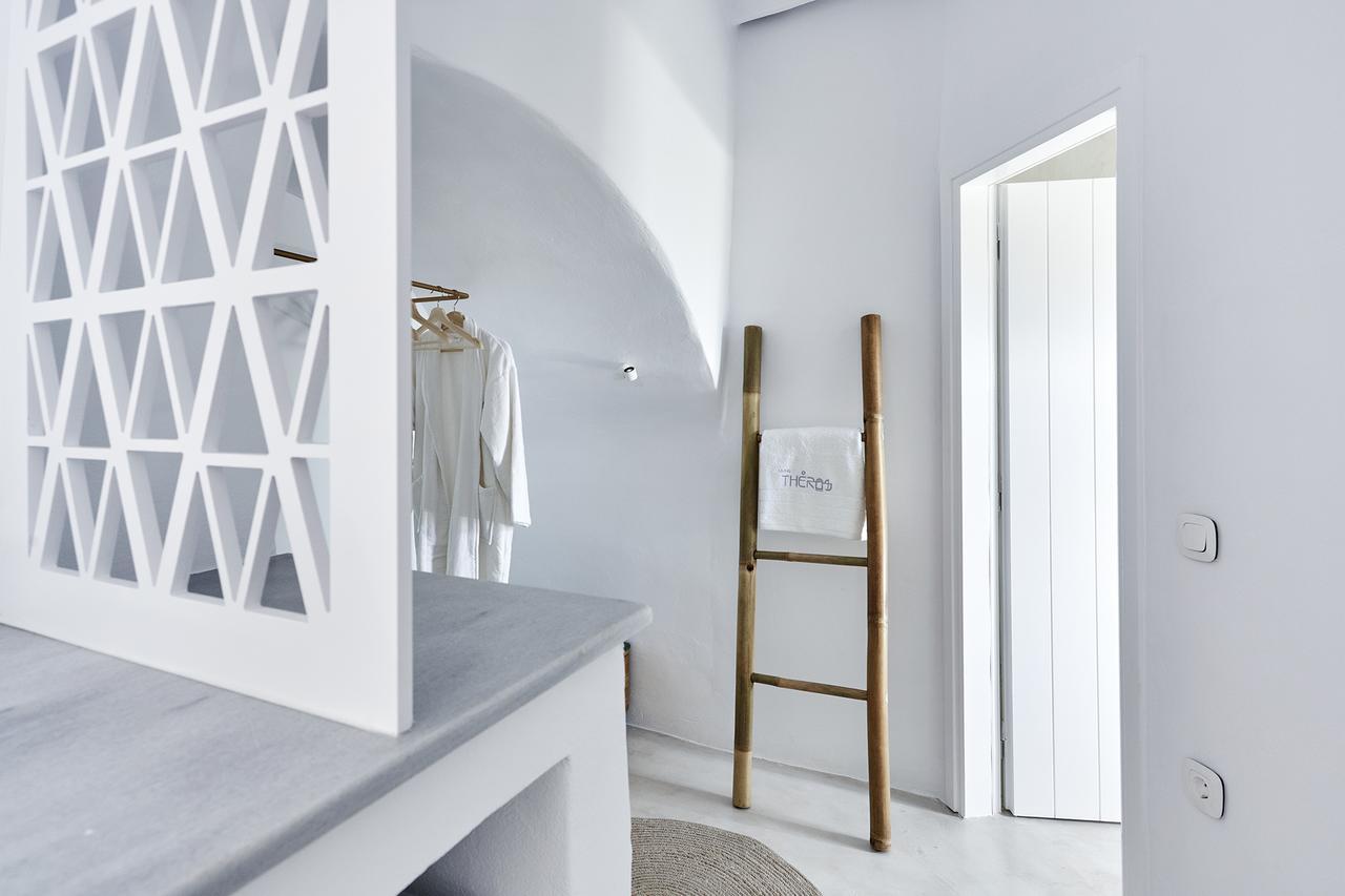 Living Theros Luxury Suites Kardhianí Екстериор снимка