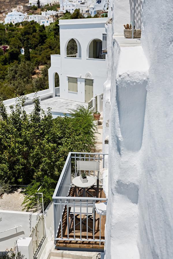 Living Theros Luxury Suites Kardhianí Екстериор снимка