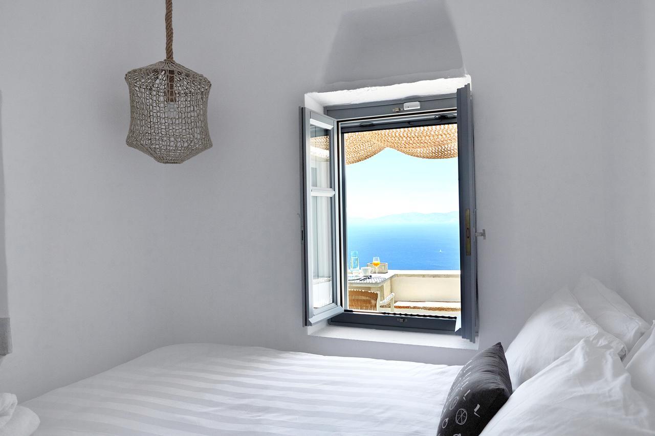 Living Theros Luxury Suites Kardhianí Екстериор снимка