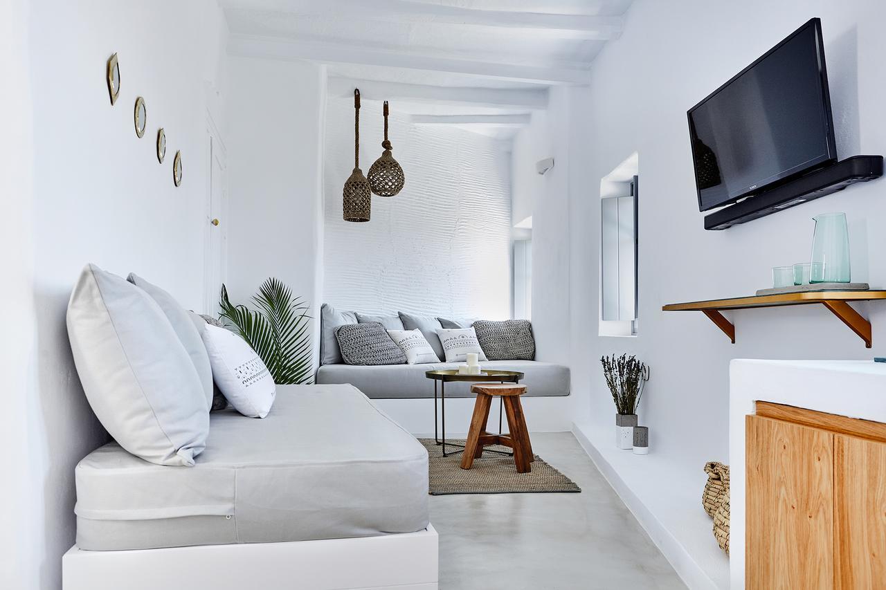 Living Theros Luxury Suites Kardhianí Екстериор снимка