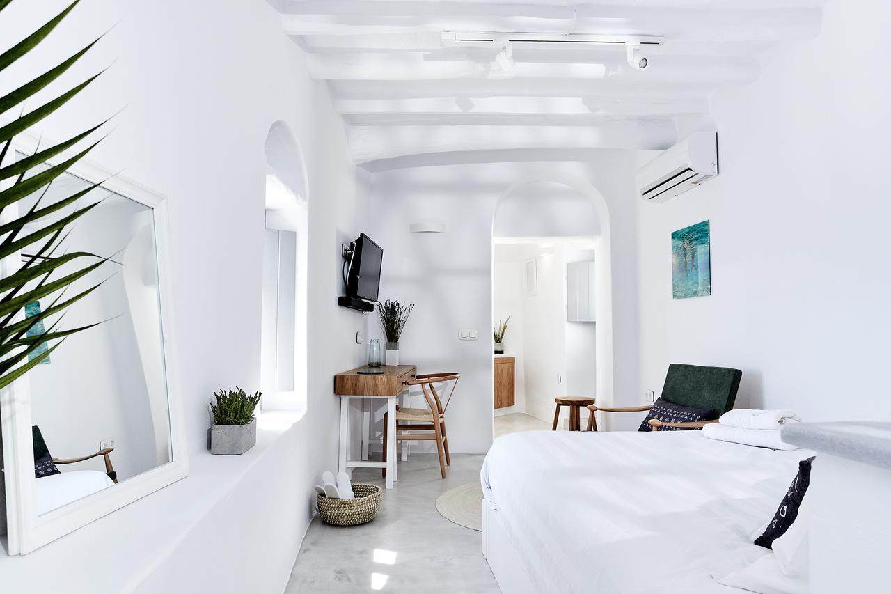 Living Theros Luxury Suites Kardhianí Екстериор снимка